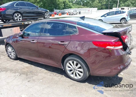 2016 Kia Optima Ex z USA, uszkodzony, nr VIN 5XXGU4L37GG009108